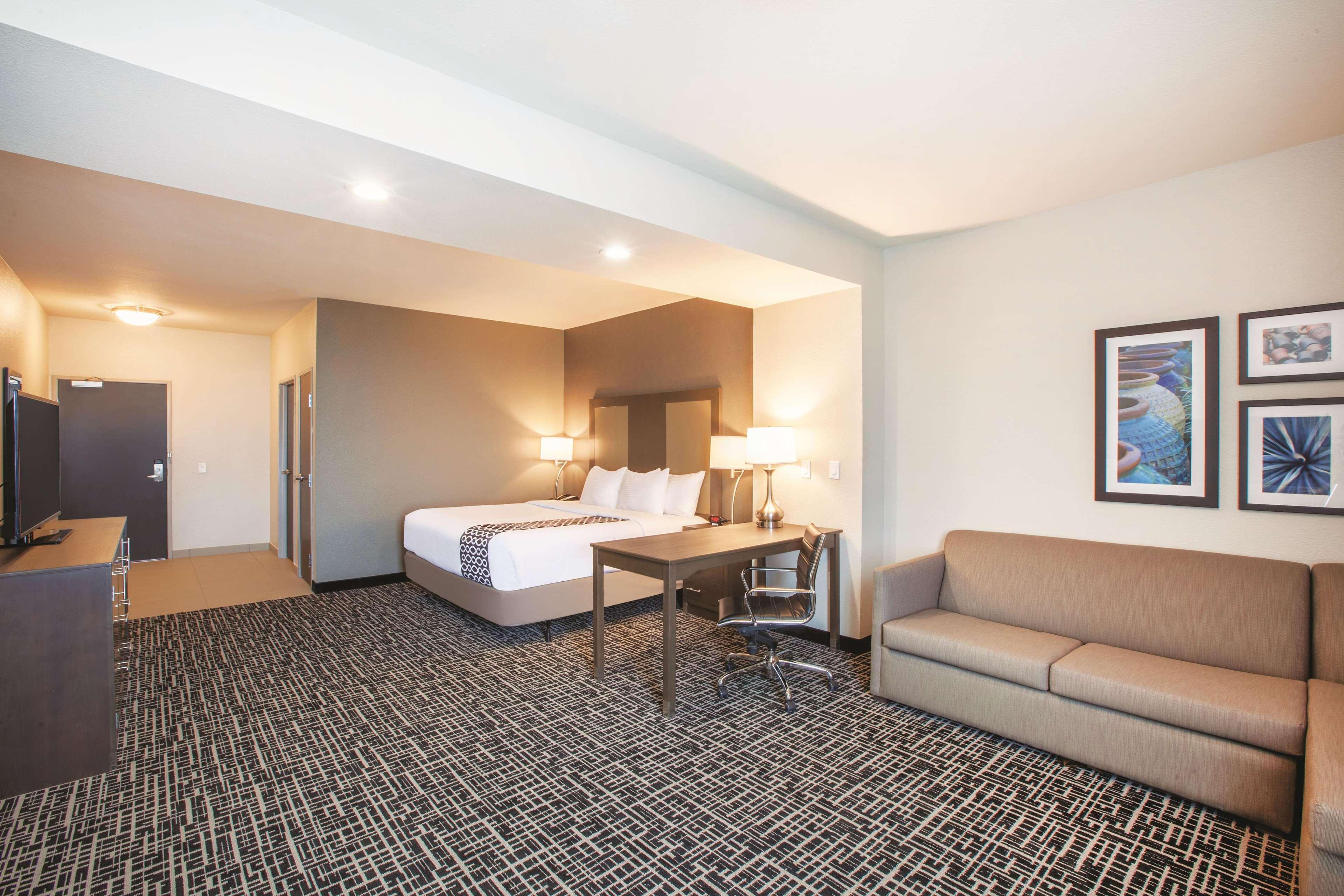 Hotel La Quinta By Wyndham Outlet Mall