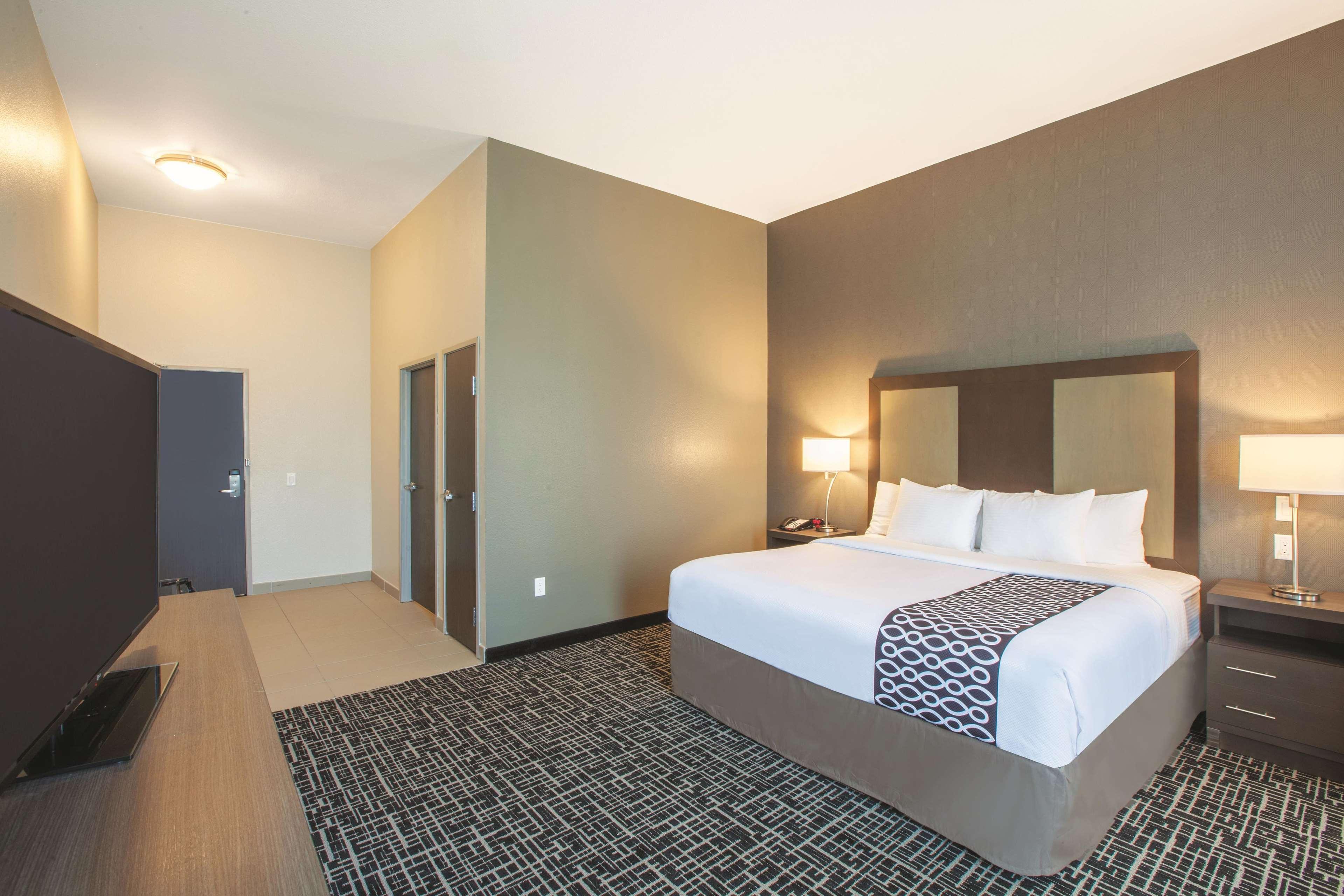 Hotel La Quinta By Wyndham Outlet Mall San Marcos