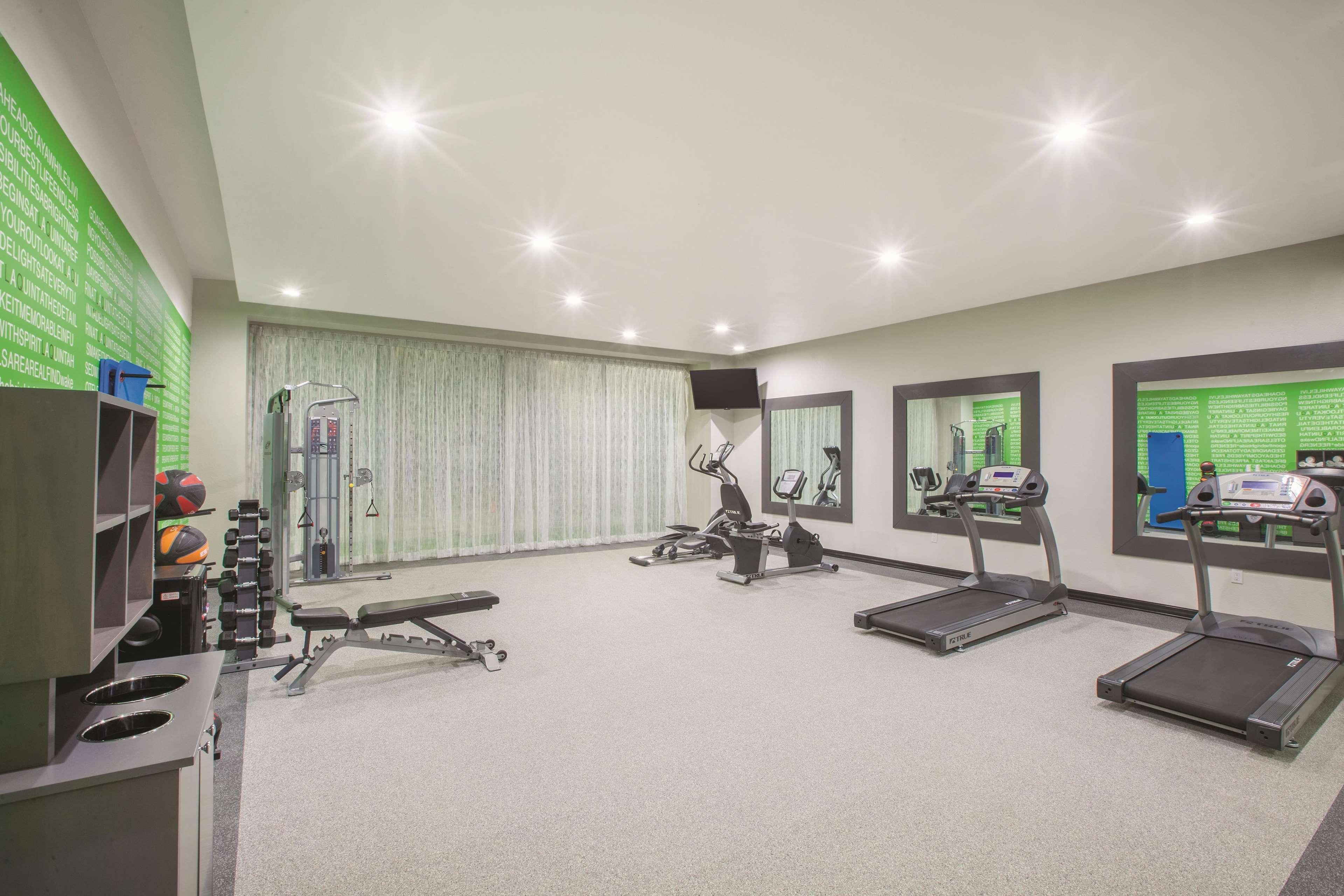 La Quinta By Wyndham Outlet Mall Hotel 3*